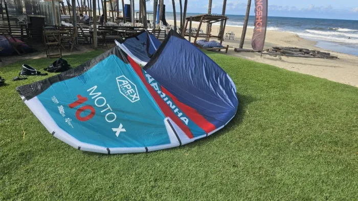 VENDO MOTO X APEX TAMANHO:10 2025 + BARRA 2025
