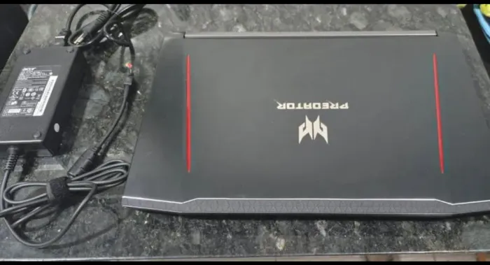 Acer Predator Helios 300 i7 | GTX 1060 6GB | 20GB RAM | SSD + 2TB