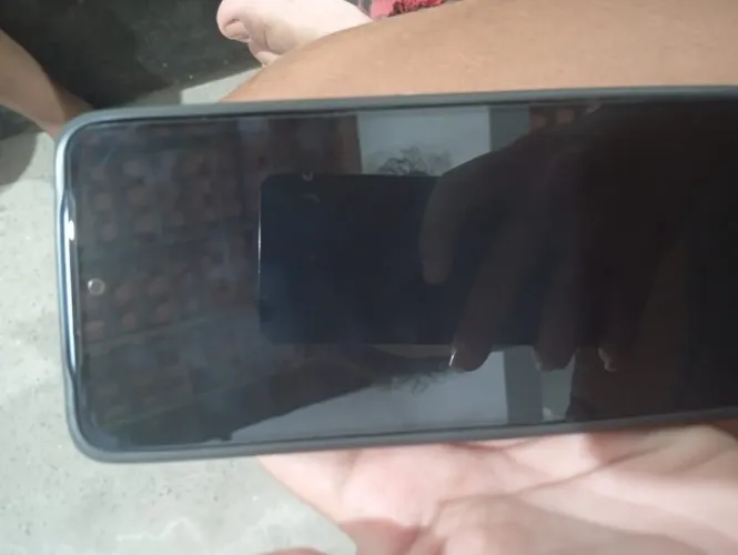 Vendo esse celular redmi note 13, 128 gigas