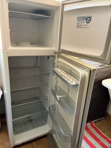 Geladeira Electrolux Super Freezer DC39 359 Litros