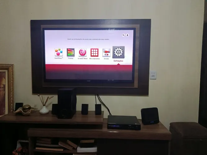 Vendo TV Samsung 51 polegadas, ÓTIMO estado.