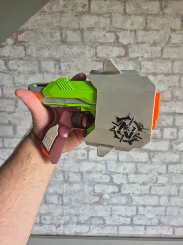 Nerf piatola com coldre