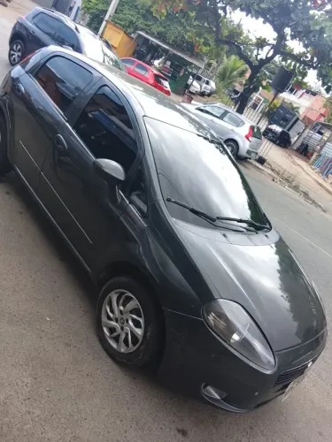 Fiat Punto Attractive 1.4 Fire Flex 8V 5P 2011