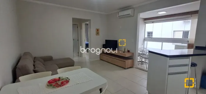 Brognoli Vende - Apartamento 2 dormitórios a 200 metros da praia em Cachoeira do Bom Jesus