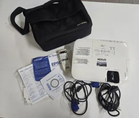 Projetor multimídia Epson PowerLite 79 - Excelente Estado de Conservação - R$ 890,00