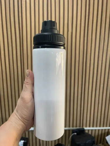 Garrafa squaeeze em alumínio 750ml