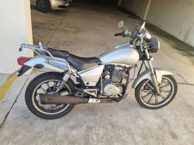 DAFRA KANSAS 150