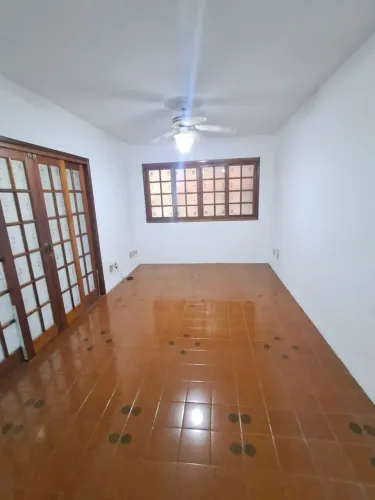 Sobrado para aluguel tem 146 metros quadrados com 4 quartos em Presidente Altino - Osasco 