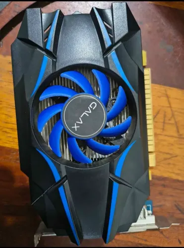 Placa de video GT 1030 2GB GDDR5