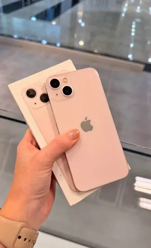 iPhone 13