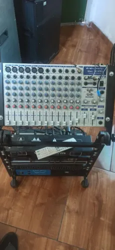 Mesa de som completo
