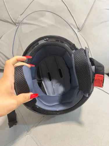 Capacetes novos