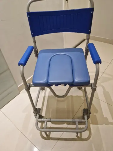 Cadeira Higienica Banho Idoso /PCD/ Pós Operatório ate 150 k
