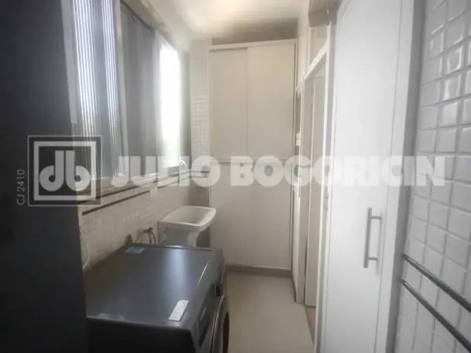 Apartamento : / Residencial / Leblon