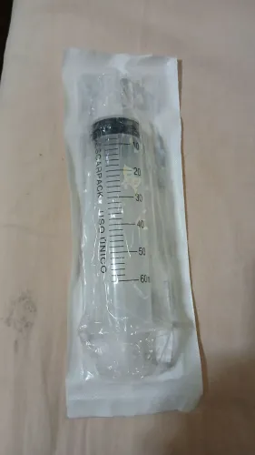 Seringa p/ uso em gtt
