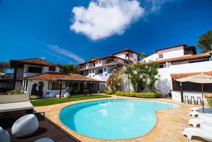 À venda pousada com vista mar e projeto de expansão em Geribá, Búzios
