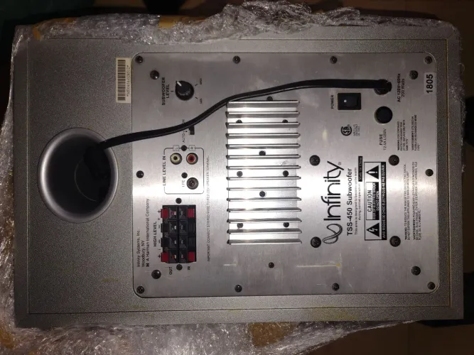 Subwofer modelo infinity TSS450