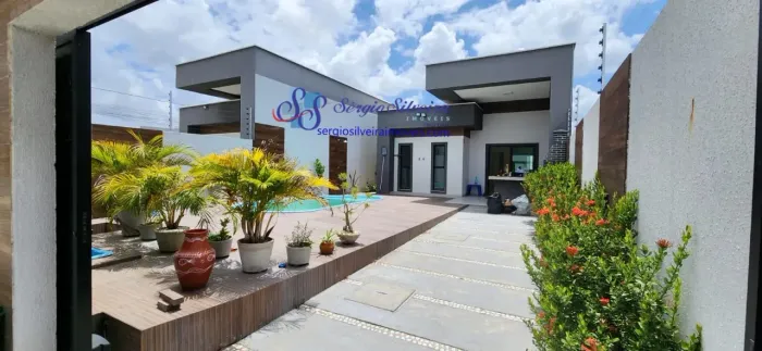 Excelente casa em condomínio fechado no Eusébio!