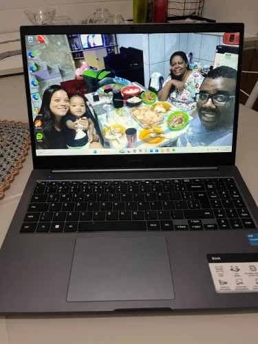 Vendo um netbook 