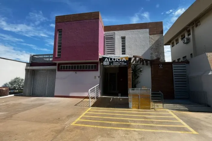 Prédio comercial de 580 m² para alugar por R$ 12.500/mensais no Setor Aeroporto - Goiânia