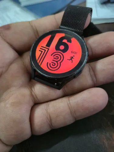 SAMSUNG GALAXY WATCH 4