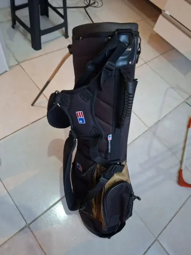 Tacos de Golfe 22 e uma bolsa para tranposte