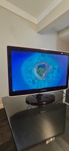 Monitor/TV Samsung P2270HN Full HD 21.6" - Ótimo Estado!