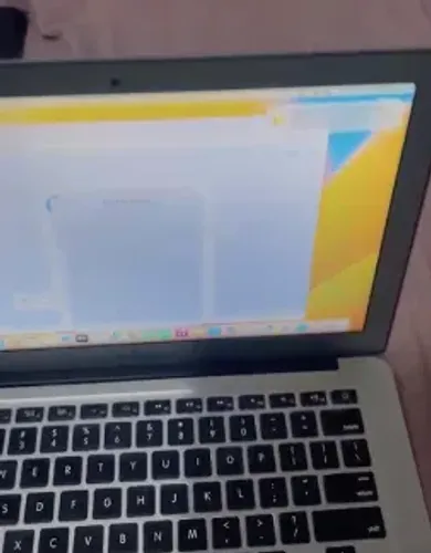 Macbook Air 13 2017 i5 1,8Ghz 1 Ciclo