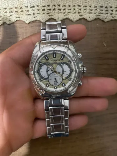 Vendo relógio technos série prata original to vendendo por que não uso 