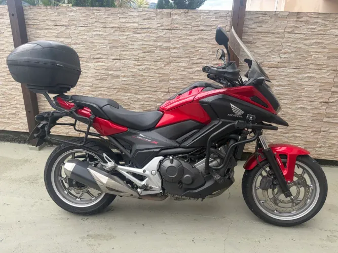 NC 750x - completa com 3 baús, pronta pra viajar