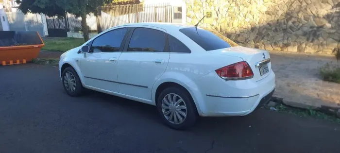 Fiat Linea Essence 1.8 Flex 16V 4P 2016
