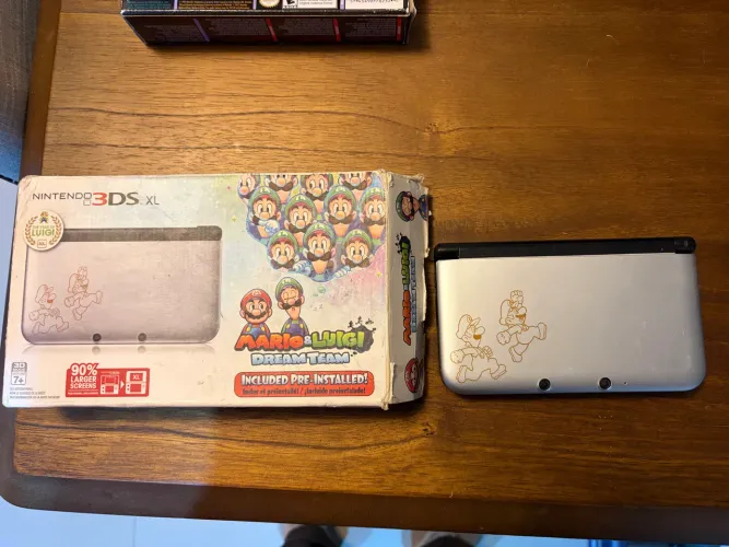 Nintendo 3ds xl Mario