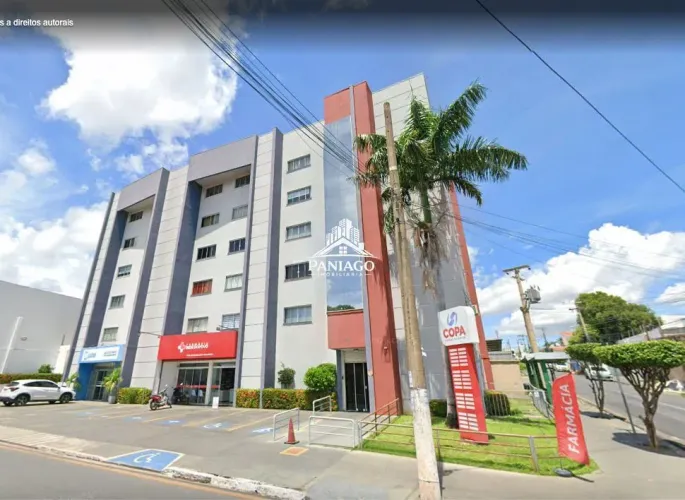 Sala Comercial Mobiliada à Venda no Edifício Copa Executive Center