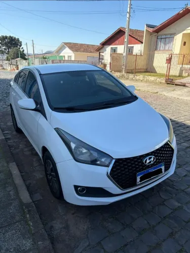 Hyundai HB20S Unique 1.0 Flex 12V Mec. 2019