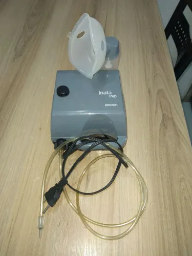 Vendo esse Inalador Nebulizador