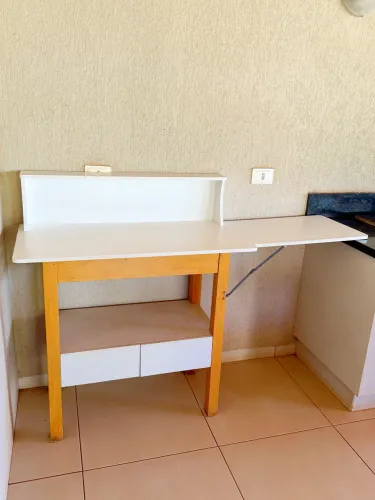 Mesa Dobrável  - Ideal para Espaços Pequenos
