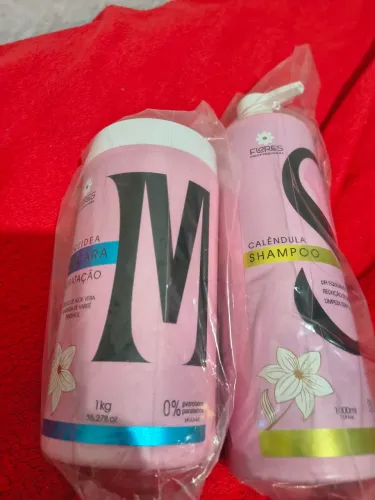 Vendo produto para cabelo linha profissional