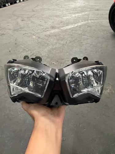 Farol ninja 400 original sem detalhes