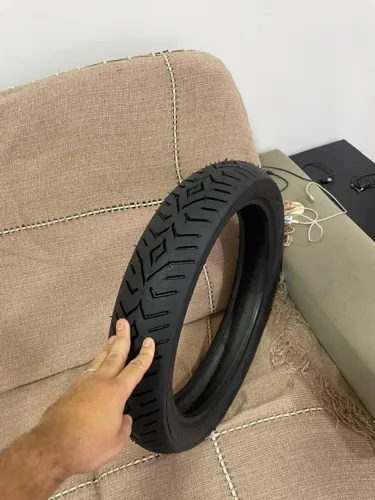 PNEU DE MOTO DIANTEIRO 100/80/17 C/CAMARA
