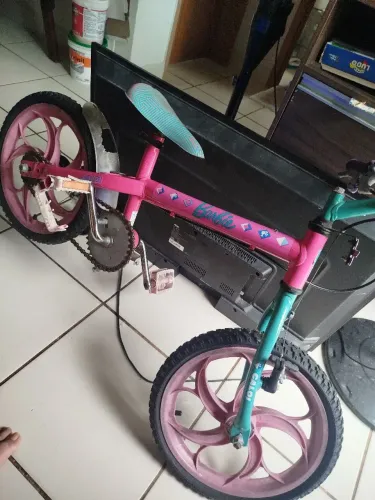 Bicicleta Caloi infantil quebrada