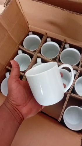 Xícaras grande de porcelana 24 unidades Só R$ 8,00 cada - Comprando a caixa têm + desconto
