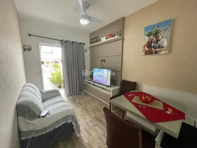 Casa Geminada à venda no Caminho Novo em Palhoça/SC