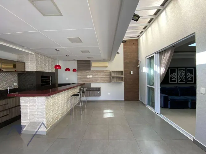 Sobrado com 3 dormitórios para alugar, 148 m² por R$ 5.710,00/mês - Centro - Cascavel/PR