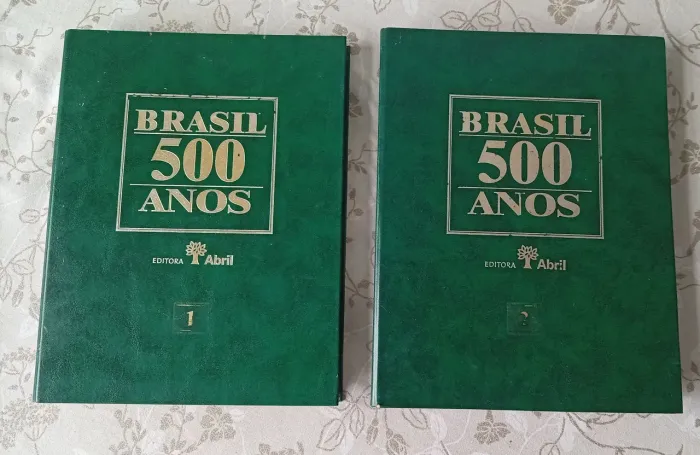 Livros Brasil 500 Anos - Coleção com DOIS VOLUMES em Capa Dura.
