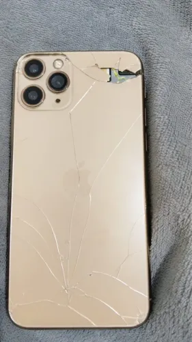 IPHONE 11 PRO DESLIGANDO E LIGANDO SOZINHO, E MAIS DETALHES