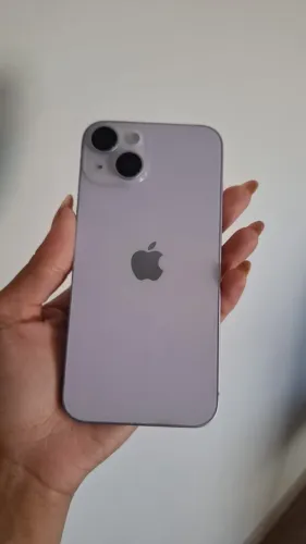 Iphone 14 lilás