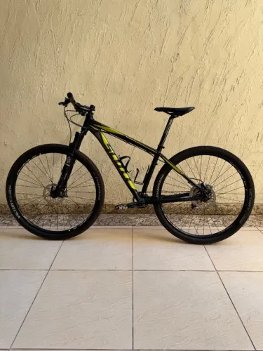 Scott Aspect Aro29, Sram NX 11v, Freios SLX, Suspensão Proshock Ultra