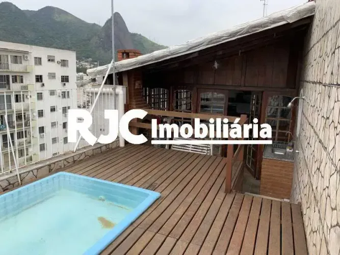 Oportunidade! Cobertura duplex para venda possui 100 metros quadrados com 2 quartos