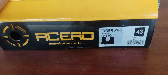 Vendo coturno Militar preto, marca Acero, 43, novo na cx por 155