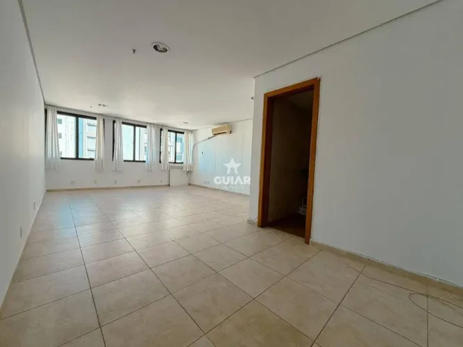 Sala, 40 m² - venda por R$ 220.000,00 ou aluguel por R$ 1.819,24/mês - Menino Deus - Porto